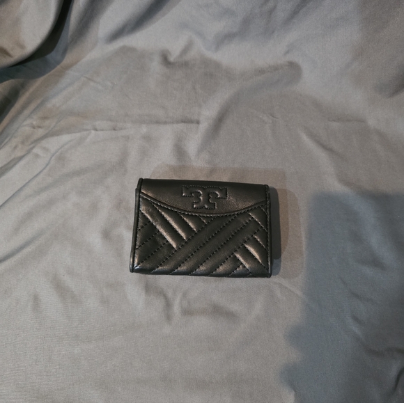 Tory Burch Black Quilted Wallet - Picture 1 of 2